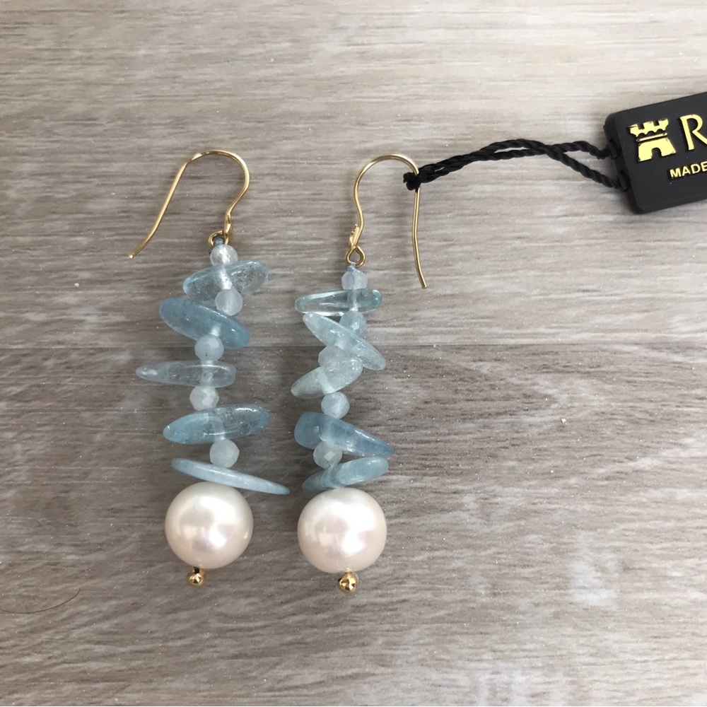 Elegant Aquamarine pearl and 18k Gold Dangle Earrings